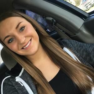 Meet your Posher, Whitney